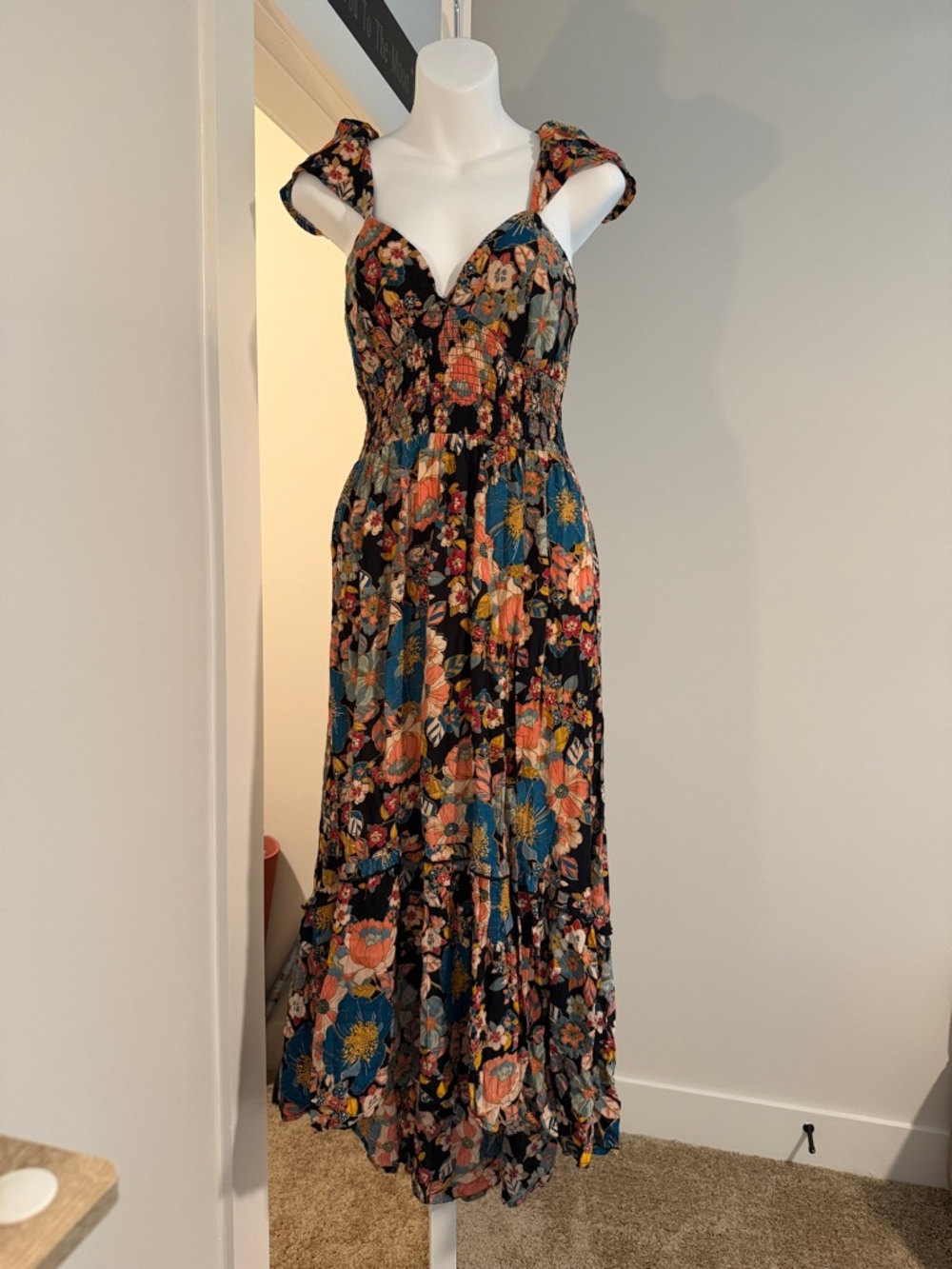 Black Floral Midi Dress with Sweetheart Neckline